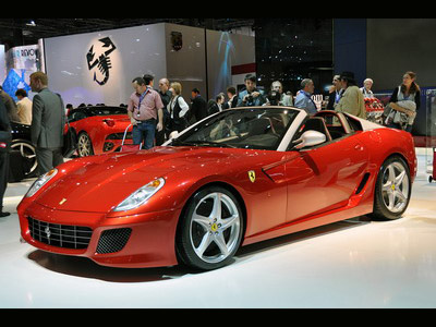 SA Aperta Ferrari menggunakan mesin V12 60liter mesin 12silinder yang 